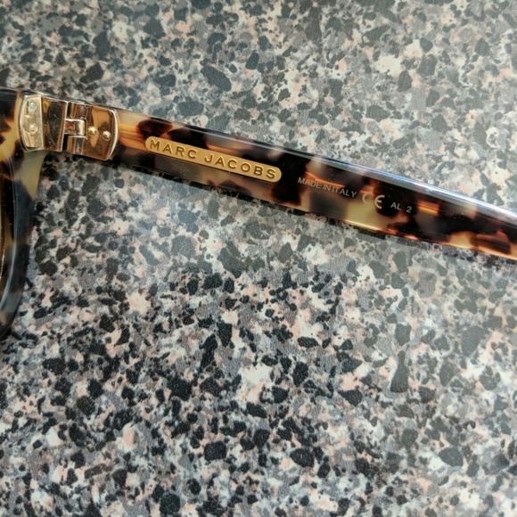 Marc Jacobs Sunglasses - Picture 5 of 6